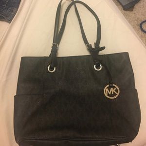 Black Michael Kors (MK) tote